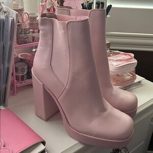 🎀Chucky heels Steve Madden Barbie Pink Platform Boots Ankle Cosplay 🎀